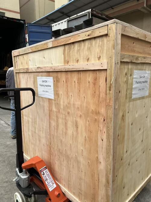 Laatste bedrijfscasus over Aangepaste kussenverpakkingsmachine voor gaasrollen en onderzoekshandschoenen