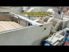 Automatische verpakkingsmachine voor het wegen van hoogprecieze skewers