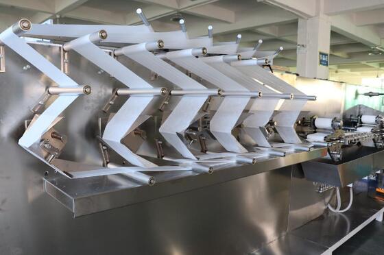 Compacte doekjes voor baby's voor de verpakkingslijn met continue voeding en hoge snelheid voor grootschalige productie